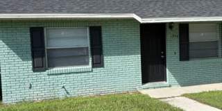 MOVE-IN READY 2-BEDROOM RENTAL IN BARTOW - CONVENIENT LOCATION Gallery 1