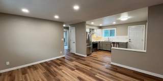 Remodeled 2 Bedroom in Third Addition Gallery 3