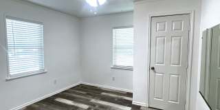 Renovated 3/1 Home Near Downtown Taylor Renovated 3/1 Home Near Downtown Taylor Gallery 10