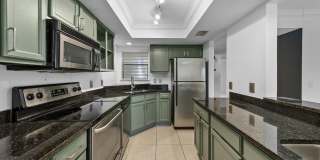 864 SHORELINE Circle Gallery 4