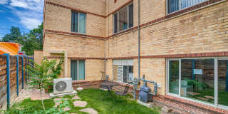 1422 Leyden Gallery 16