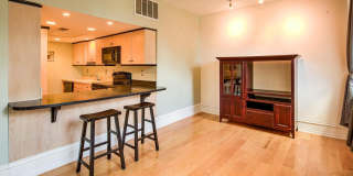 2400 BAYNARD Boulevard Gallery 6