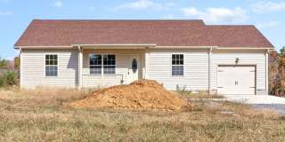 Beautiful Home For Rent in Country Like Setting! Gallery 1