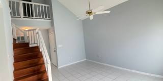 Very cute 2 bedroom/2 bath unfurnished condo Gallery 1