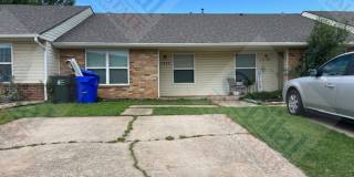 Charming 2 bedroom Gallery 1
