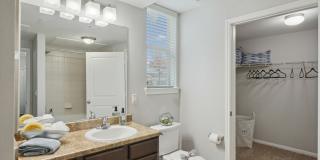 The Henry at Woodland Hills Gallery 26