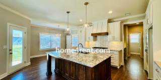 Nearly New Luxury Home in Blue Valley Schools! Gallery 12