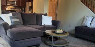 Charming Furnished 4 Bedroom Home in Phoenix with Home Theater Gallery 6