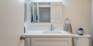 1833 N NORMANDIE Ave unit: 307 Gallery 21