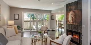 3BD/2BA – Updated Condo in Coveted Downtown Saratoga, Steps from Wildwood Park Gallery 4