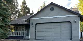 1825 SE Arborwood Ave Gallery 1