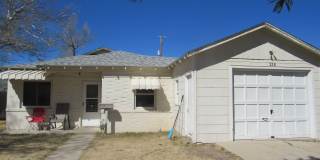 Cozy & Convenient 2+ Bedroom W/Garage Gallery 1