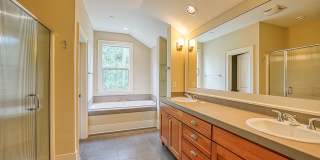 Refined Portland Residence Near Forest Park & NW 23rd Gallery 29
