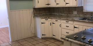 Located in Canyon!!!! Nice 3bedroom 1 bath located near WT and shopping center Gallery 10