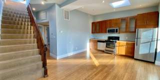 Bright  Modern 4th Floor Penthouse with Private Roof Deck – 2 Bed | 1 Bath | 840 Sq Ft Gallery 8