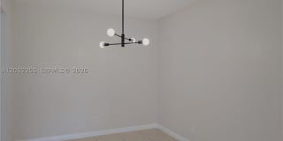 888 SW 62nd Ave Gallery 6