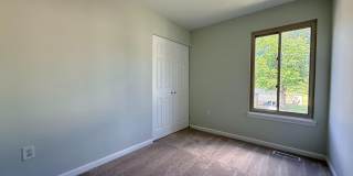47 KING HENRY Circle Gallery 20