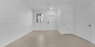 2558 SE 27th Dr Gallery 3