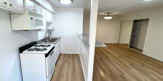 5708 Tujunga Ave. Gallery 21