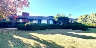 Beautiful newly renovated 4 Bedroom, 3 Bath Pool home in North Tustin Gallery 1