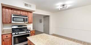 Oval Spring Apartments Gallery 16