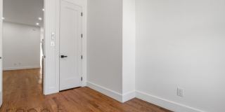 4-77 Fairview Avenue Gallery 16