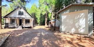 Charming 2-Bedroom Home with Loft & Detached Garage in Shingletown! Gallery 1