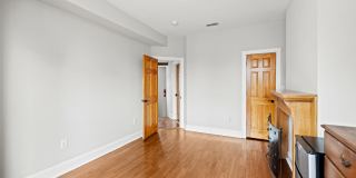 547 Florida Ave NW, 5 Gallery 16