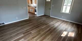 Updated 2 bedroom home! Gallery 1