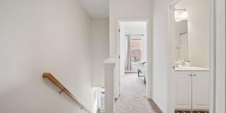 10 EXETER Street Gallery 37