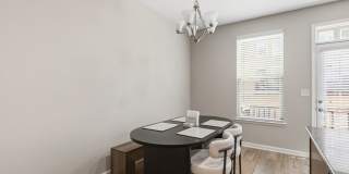 Stylish 3bd 3.5bath townhome for rent in the highly desirable Vermillion Gallery 14