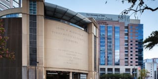 District at Greenbriar Apartments Gallery 23