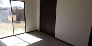 2 STORY TOWNHOUSE , CLOSE TO SHOPPING AND RESTAURANTS 2 STORY TOWNHOUSE , CLOSE TO SHOPPING AND RESTAURANTS Gallery 20