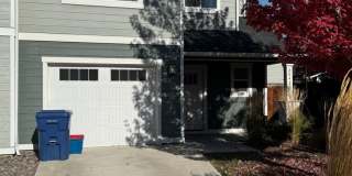 SE Newer Townhouse, 3 Bedrooms, 2 1/2 Baths, Garage, Gas Heat, Patio, Pet Considered Gallery 1