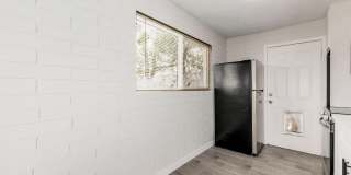 1321 N 48th Place Gallery 5