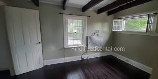 Downtown pet-friendly 3bd w Fenced Yard, Laundry, Screened Porch, Dishwasher, and nearby weekly farmer's market Gallery 16