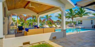 807 SNUG Island Gallery 23