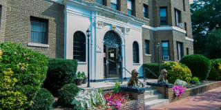 Connecticut Avenue Apartments Gallery 8