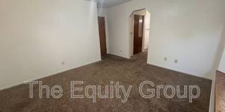 5936 West Oak Avenue Gallery 24