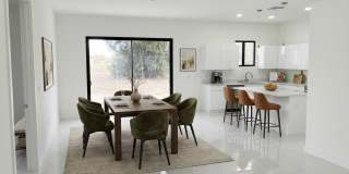 2113 Northwest 41st Avenueclientes@realtymiamigroup.com Gallery 1