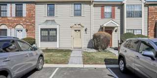 204 Hampshire Court Gallery 1