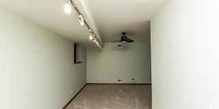 4625 N Dover Gallery 2