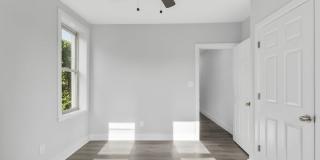 2418 North 16th Street Gallery 13