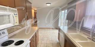 Now Available – Cozy 3 Bed / 2 Bath Ranch! Gallery 10