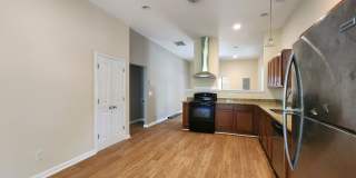 Room in 2 Bedroom Home in Atlanta Gallery 9
