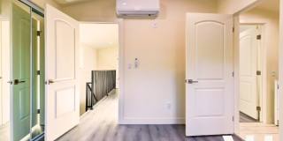 1030 West Apartments: Two, Four, & Five Bedrooms Near USC Campus! Gallery 44