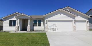 4 Bedroom, 2 Bath Home in South Kennewick Gallery 1