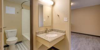 Tabor Lake Apartments Gallery 5