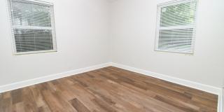 1694 Sharkey Street Gallery 10
