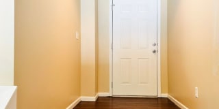 Fresh Updated Interior, Close to Fort Riley Gallery 3